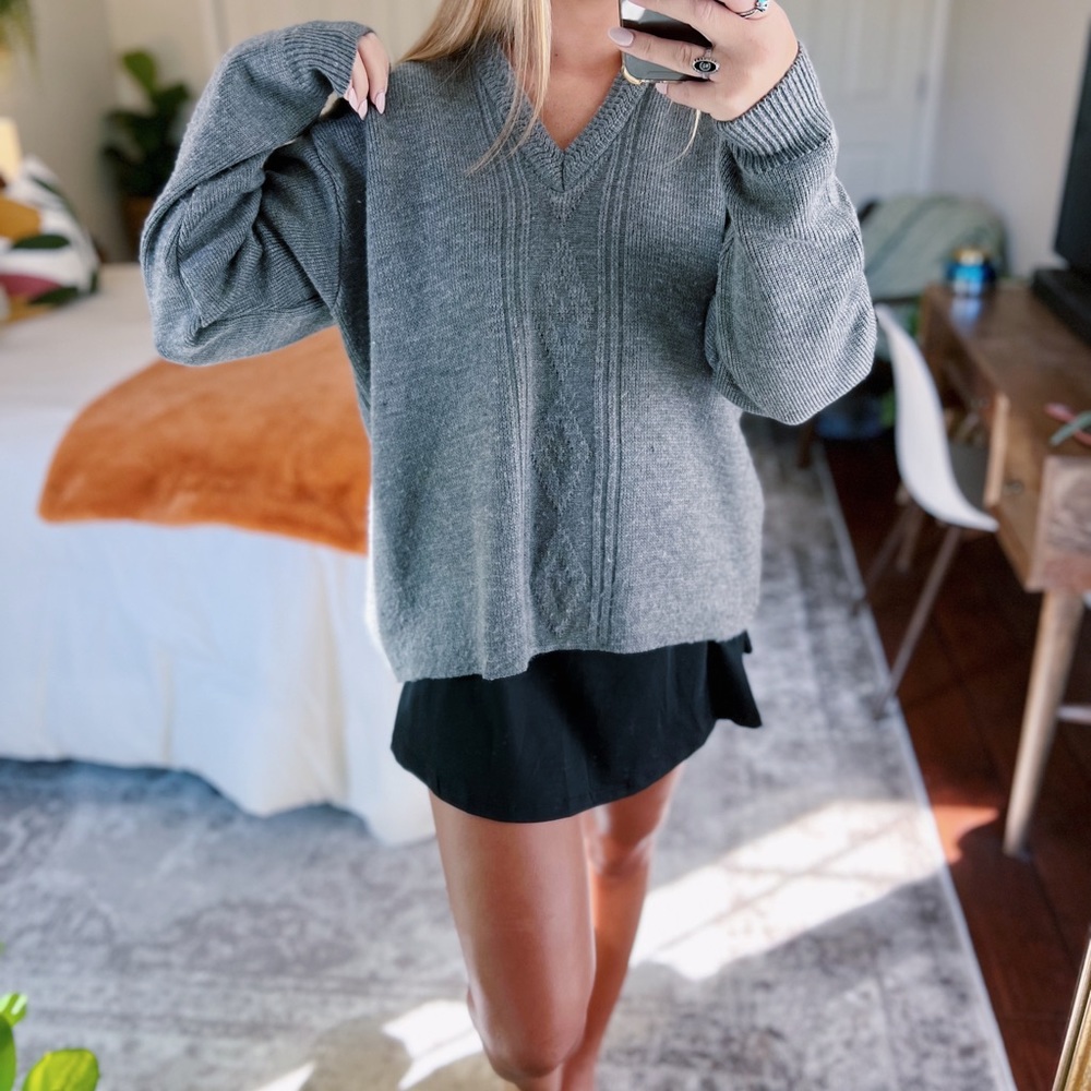 Gray Raw Crop V-Neck Knit